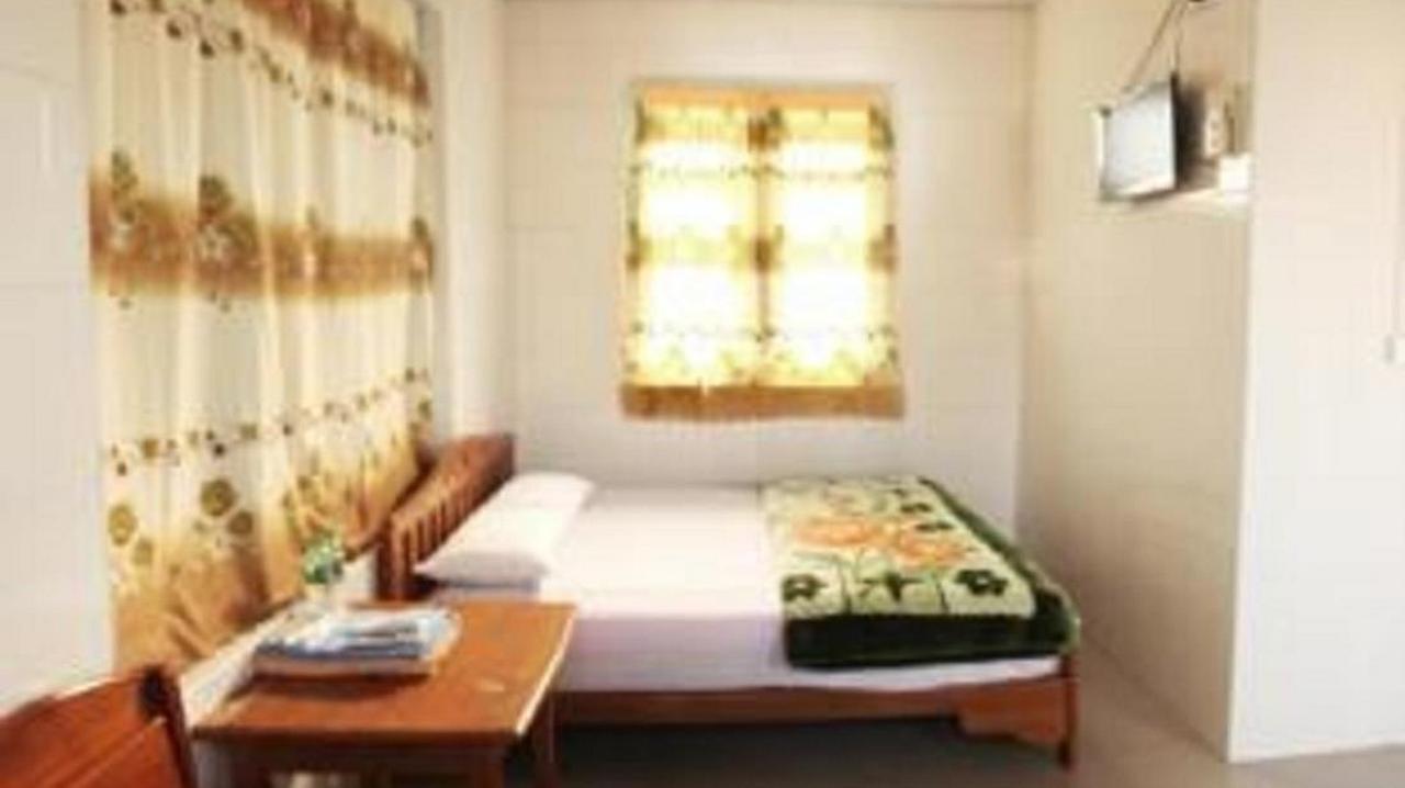 Ever Green Hotel Hsipaw Exterior foto